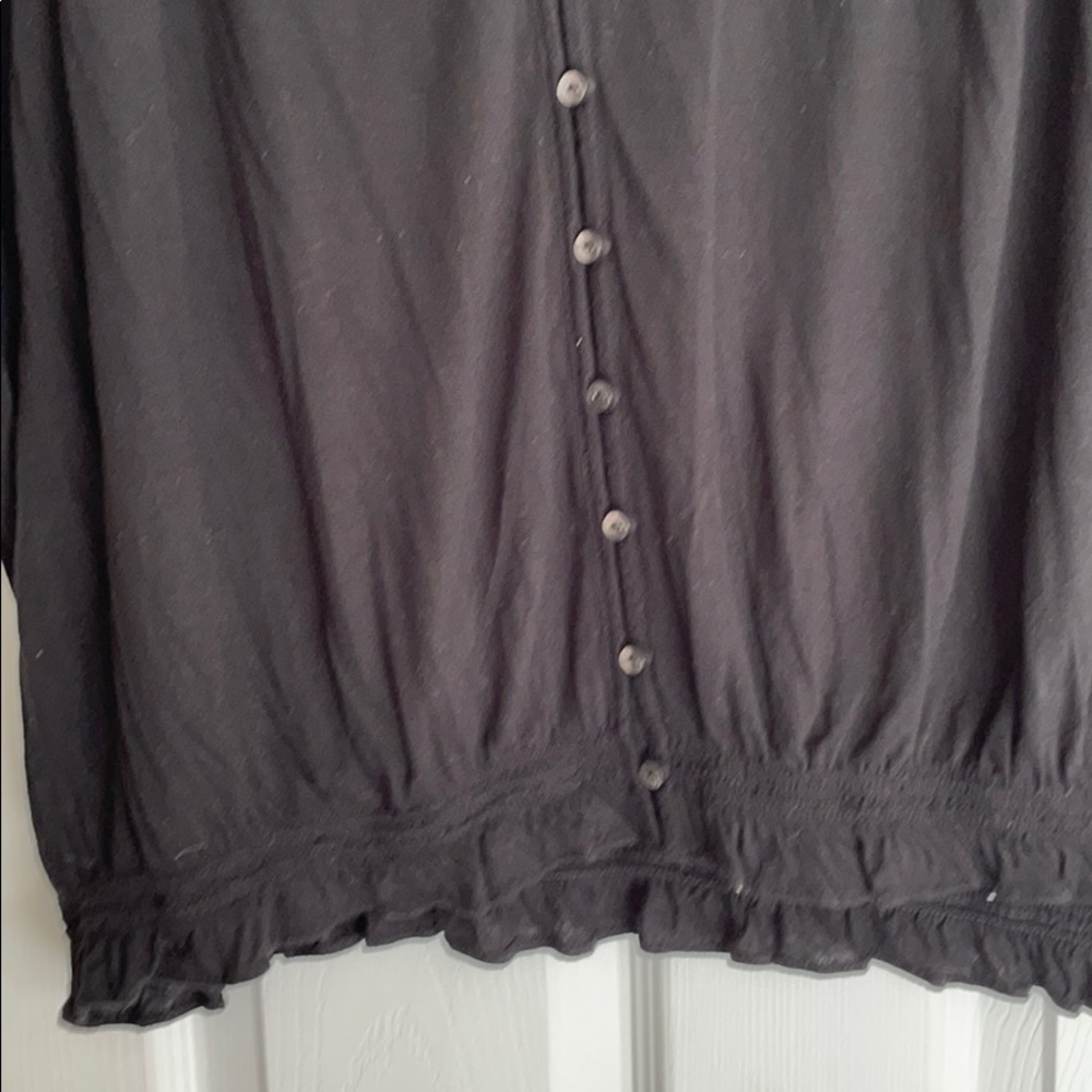 Black Top With False Button-Front - image 4